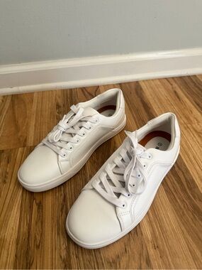 Bruno Marc Men's Casual Dress Sneakers Vegan Leather White Size 7 NWOB